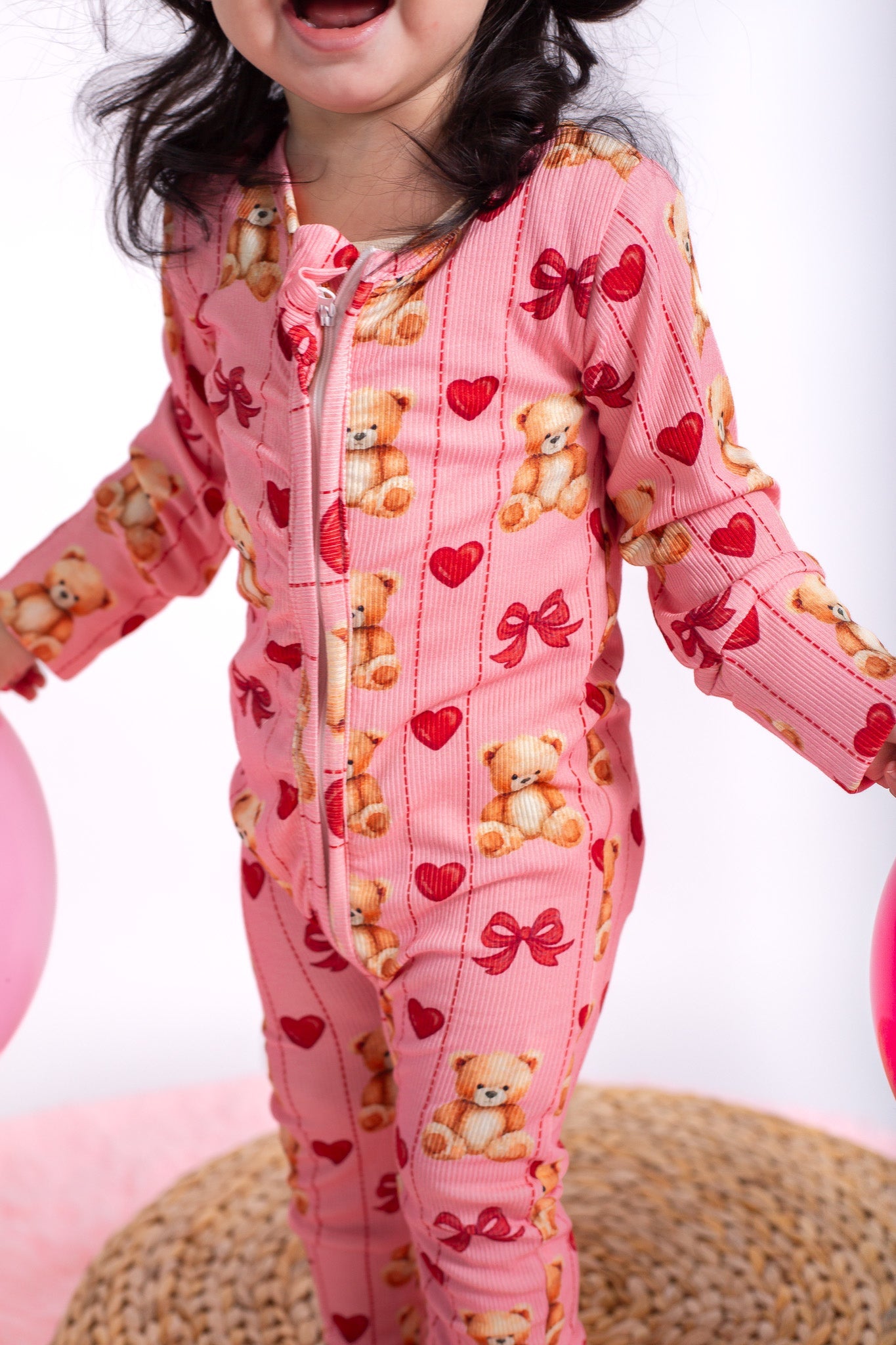 Ribbed bamboo pink teddy zippy